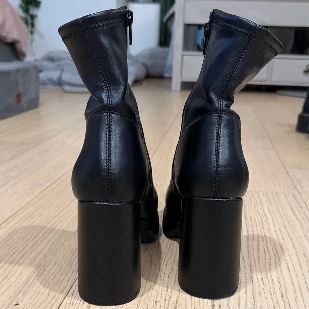 Wild Fable Black Heeled Boots - Picture 3 of 4